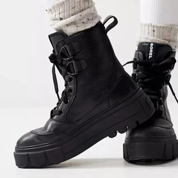 Free People x Sorel Caribou X Lace Up Boots - Picture 2 of 15